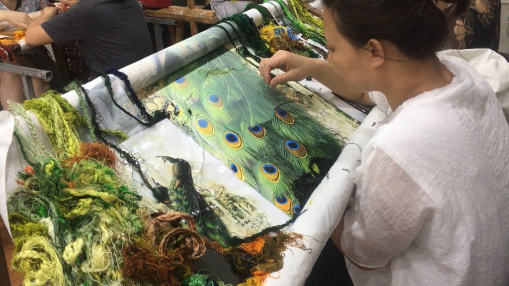 宝应绣绣良赶制作品